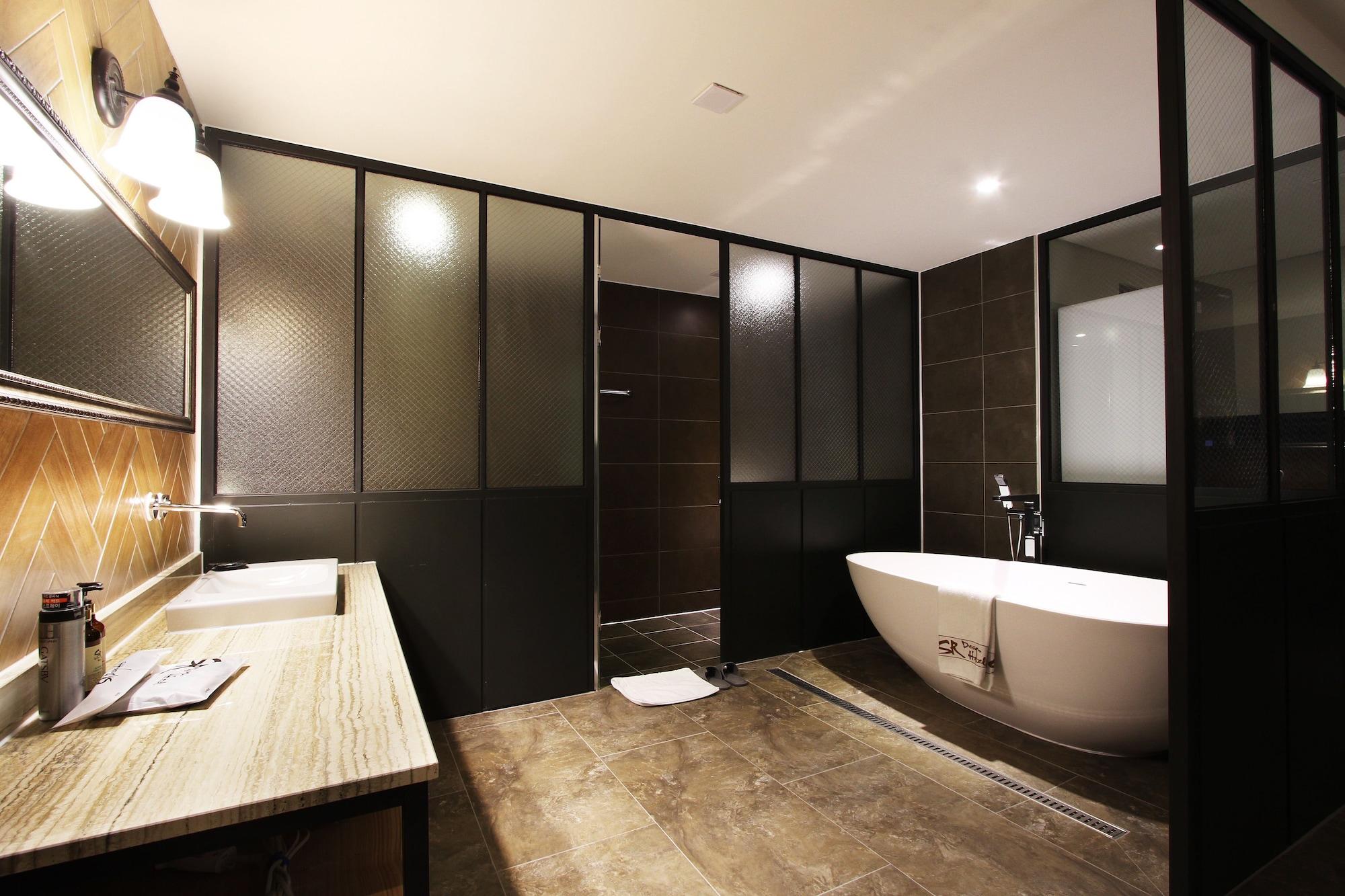 Sr Design Hotel Yongin Exterior foto